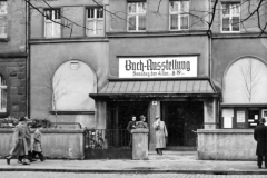 Ausstellung1